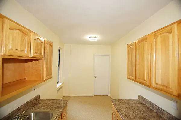 Rented by Norman Raindel, LREB | media 72