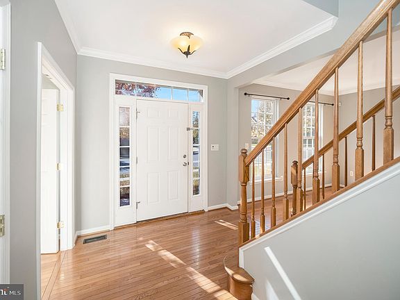 3rd image of 14140 Estate Manor Dr