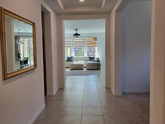 2nd image of 108 Lake Oasis St
