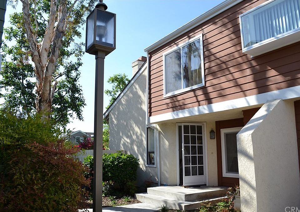 1st image of 483 Deerfield Ave #153