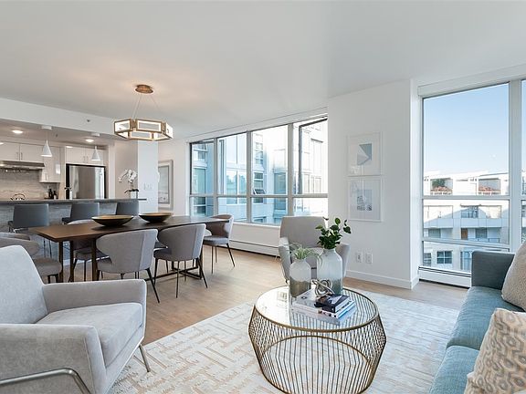 5th image of 1228 Marinaside Cres #605