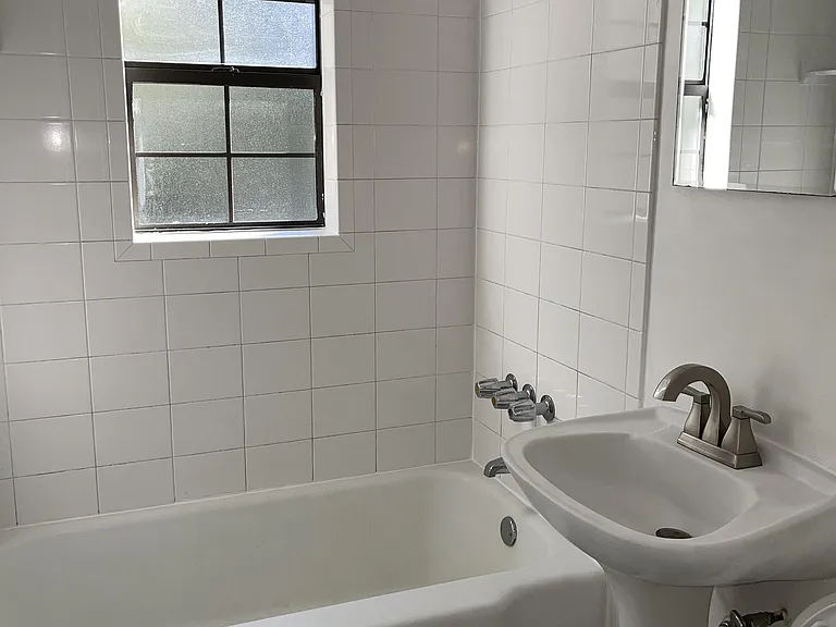 122 Brandon Ave — Photo 21
