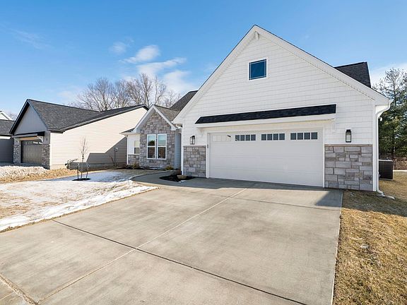 3rd image of 4073 Peterborough Rd