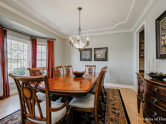 3rd image of 2597 Barrington Dr