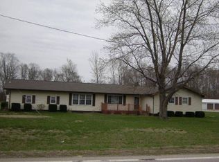 416 State Highway 1, West Union, IL 62477