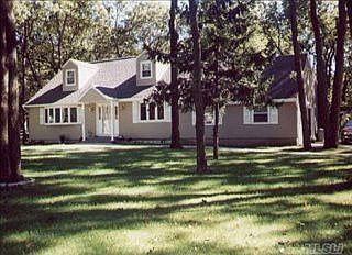 1st image of 16 Averly Pl