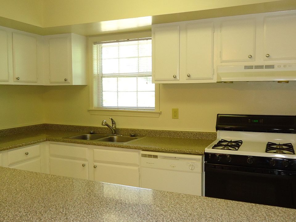 1st image of 2 Kensington Cir APT E