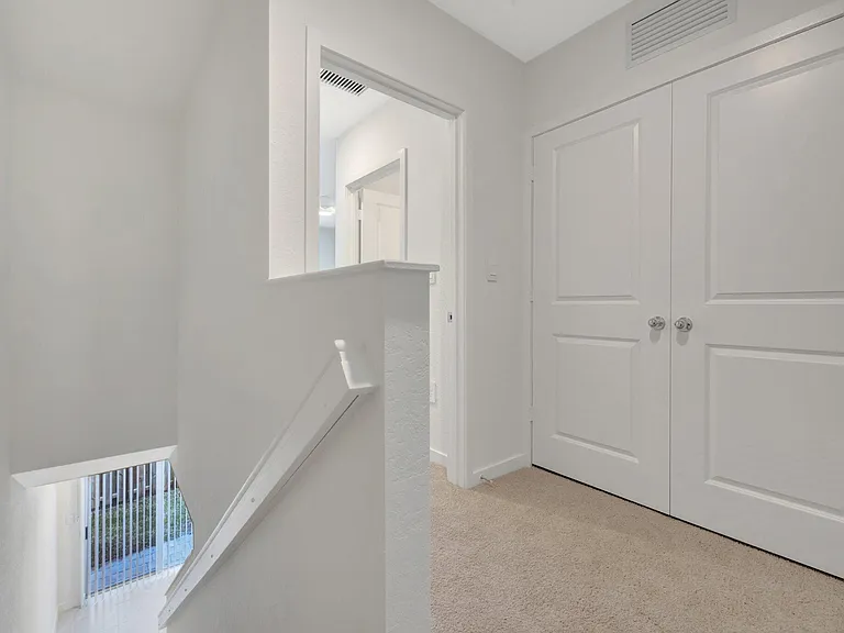 441 NE 1st Dr — Photo 11