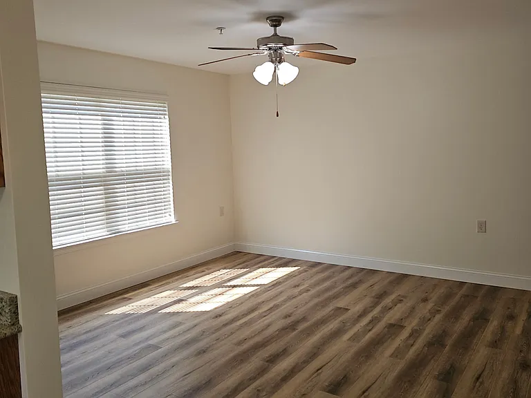 151 Vixen Cir #G — Photo 3