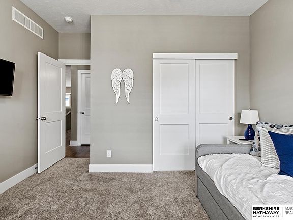 5th image of 20529 D St