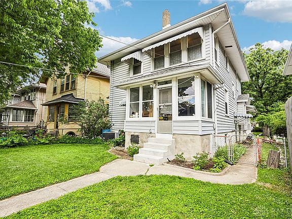 5th image of 727 Grafton Ave