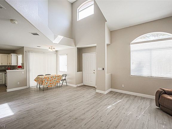 4th image of 1016 Allure Dr