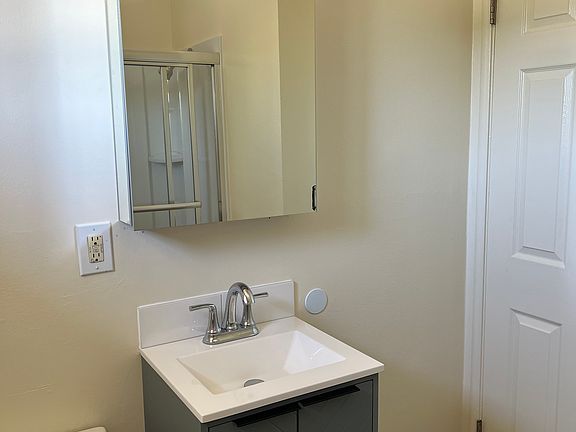 5th image of 1399 San Tomas Aquino Pkwy APT 4