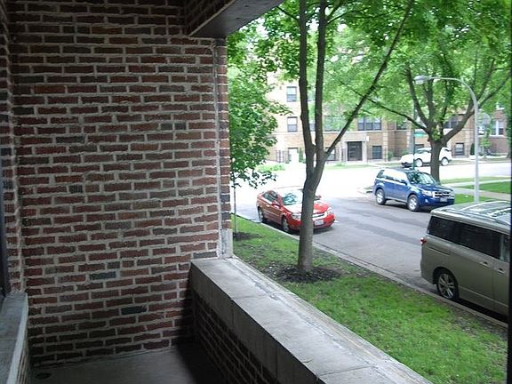 4th image of 3548 N Bosworth Ave APT 1