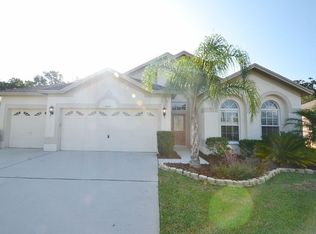 6642 Pine Springs Dr, Zephyrhills, FL 33545