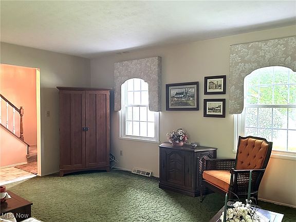 5th image of 4190 Aleesa Dr SE