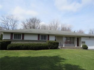 567 N Greece Rd, Hilton, NY 14468