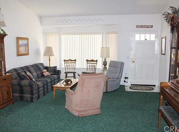 2nd image of 2999 Pembroke Ave