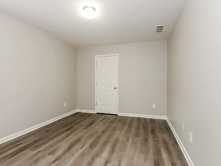 4038 Lake Manor Way — Photo 14