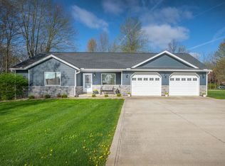 15969 King Rd, Howard, OH 43028