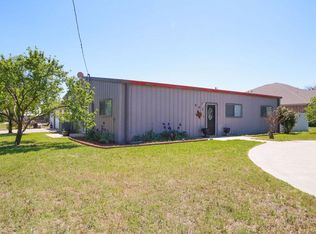 901 W Carpenter St, Stanton, TX 79782