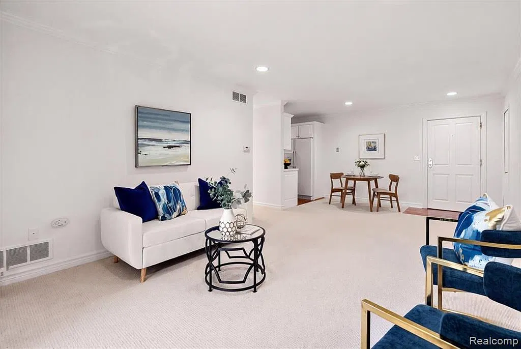 2 bed, 2.0 bath, 874 sqft, $2,500 — Photo 2