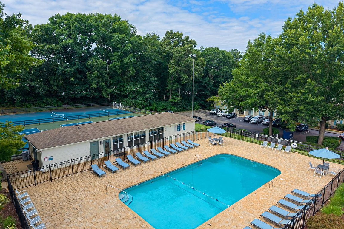 Resort Style Pool