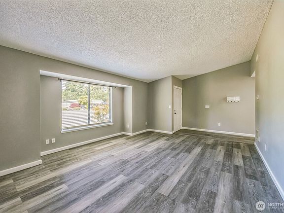 4th image of 13215 7th Avenue Ct E