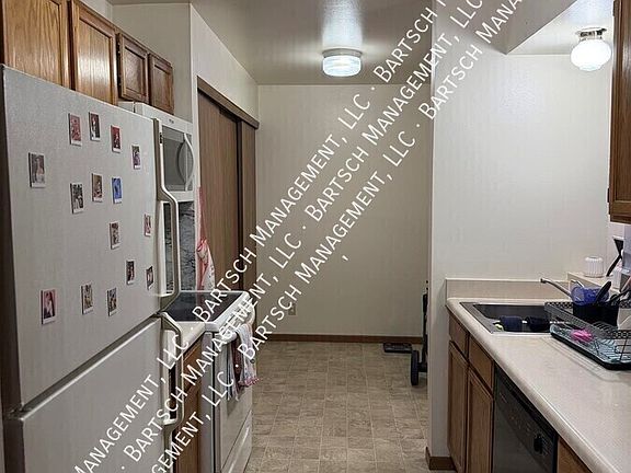 5th image of 4909 W Edgerton Ave #112