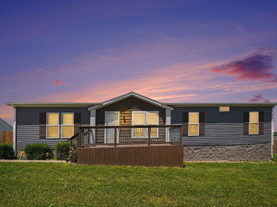 1st image of 134 Blue Jay Cir