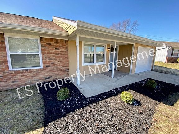 3rd image of 5723 Yucatan Dr