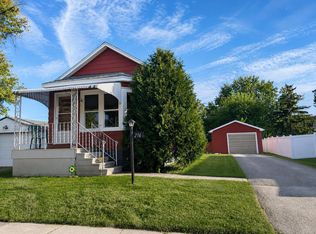 276 E Cotton St, Fond Du Lac, WI 54935