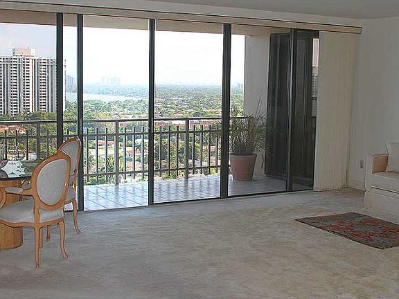 4th image of 11111 Biscayne Blvd #1655