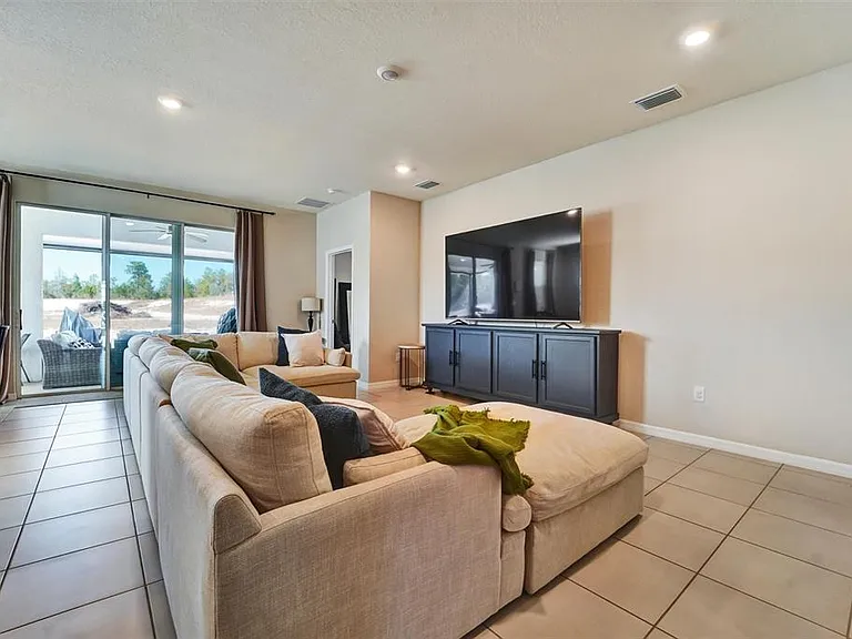 7330 Rome Ln — Photo 19