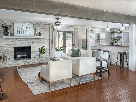 3rd image of 101 Sherwood Ln