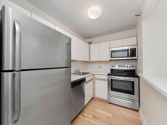 4th image of 440 N McClurg Ct APT 514