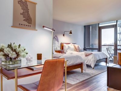 840 W Blackhawk St APT 1401, Chicago, IL, 60642