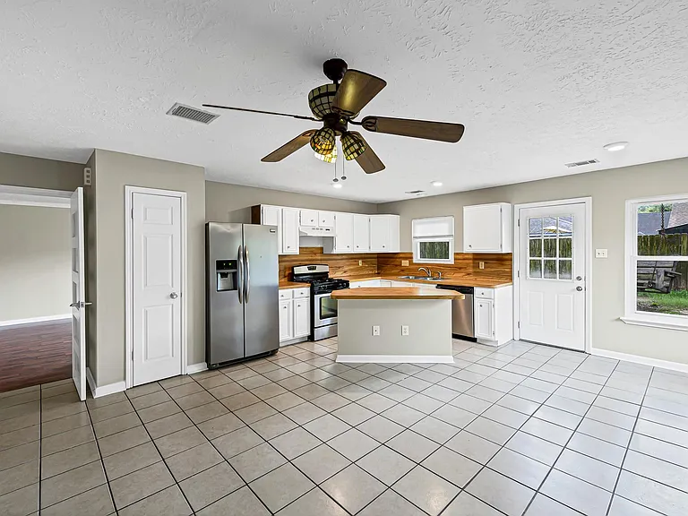 19307 Wildoats Dr — Photo 10