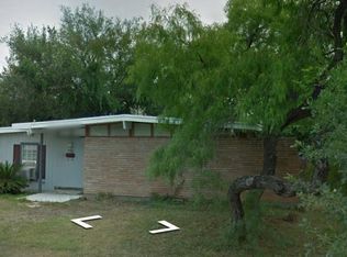 720 Santa Anita Dr, Kingsville, TX 78363