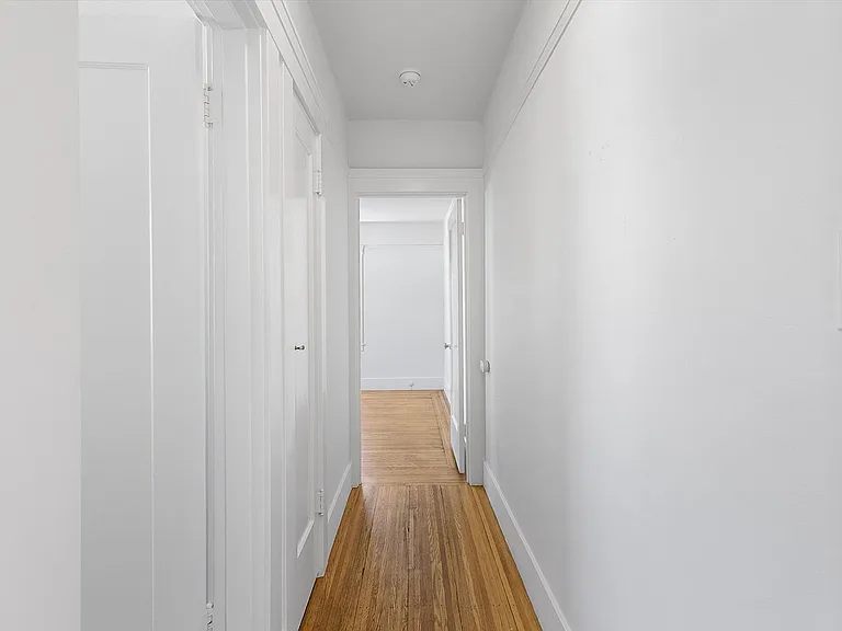 1106 Park Ave #9 - 1 Bed | 1 Bath — Photo 12