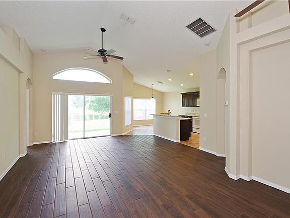 3rd image of 141 Norris Pl
