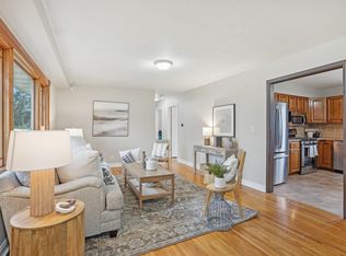 2199 Helen St N, North Saint Paul, MN 55109