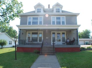 517 N Main St, Paris, IL 61944