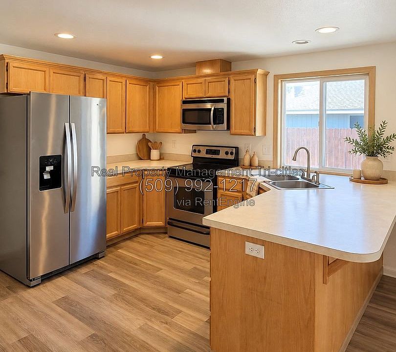 1st image of 8011 Redonda Dr