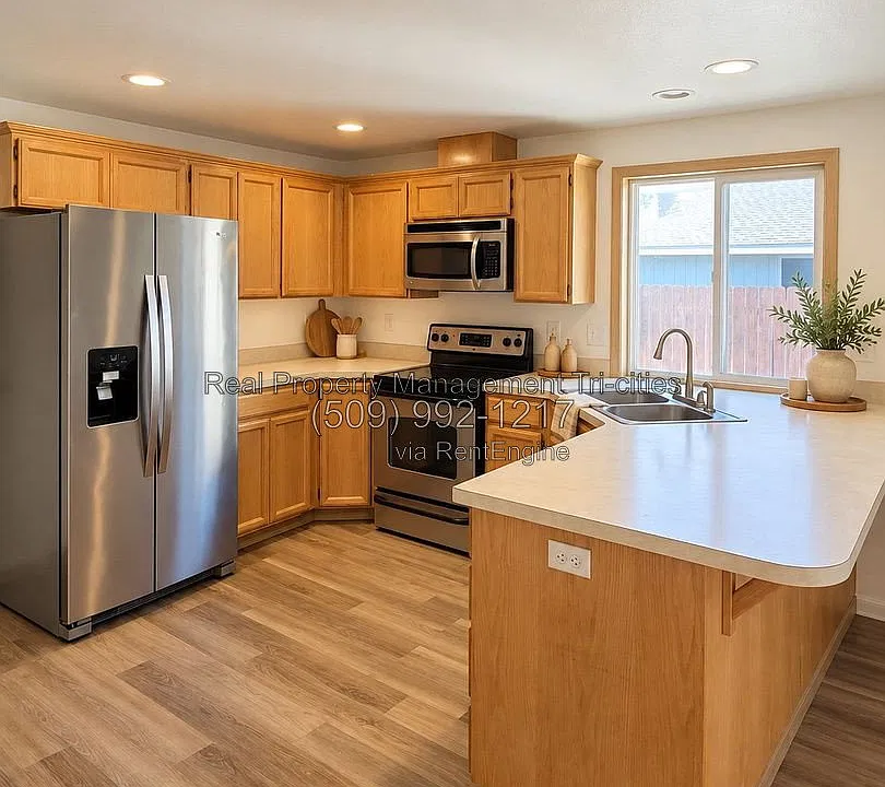 8011 Redonda Dr