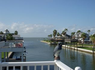 3807 Nueces Dr, Galveston, TX 77554