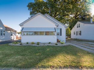 223 N Central Ave, Roxana, IL 62084