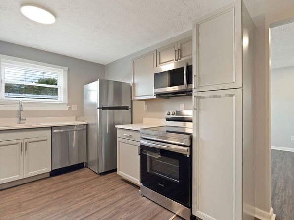 233-245 Benham Rd #J11
