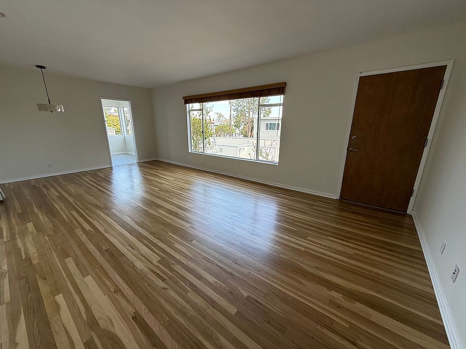1st image of 928 16th St APT C