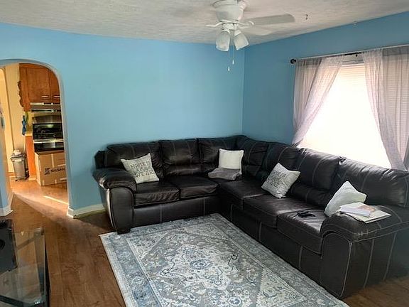2nd image of 5310 N Harlan Ave